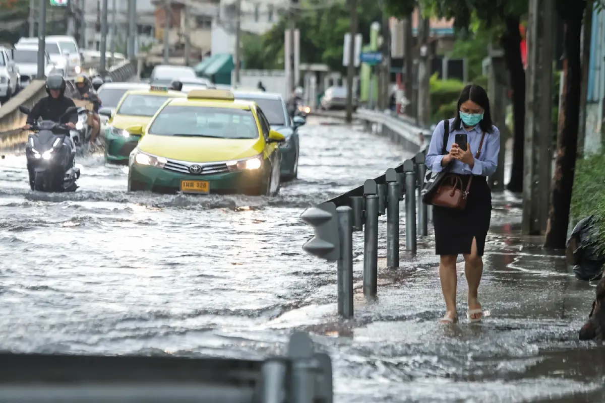 เปิดยุทธศาสตร์ 'สู้ไม่ถอย' ของ กทม. รับมือวิกฤติน้ำท่วมเมืองหลวง
