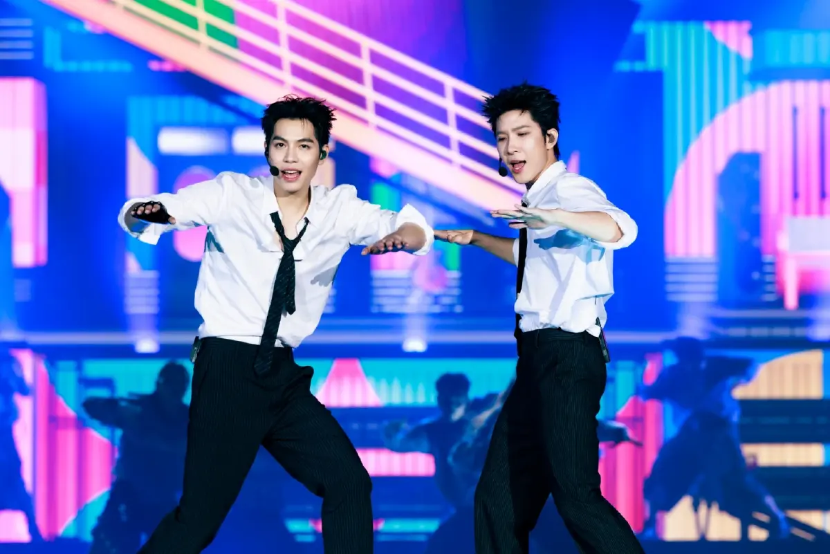 'เอิร์ท-มิกซ์-เฟิร์ส-ข้าวตัง-บุ๋น-เปรม' จัดโชว์ฟีลแฟนใน FEEL FAN FUN PARTY CONCERT