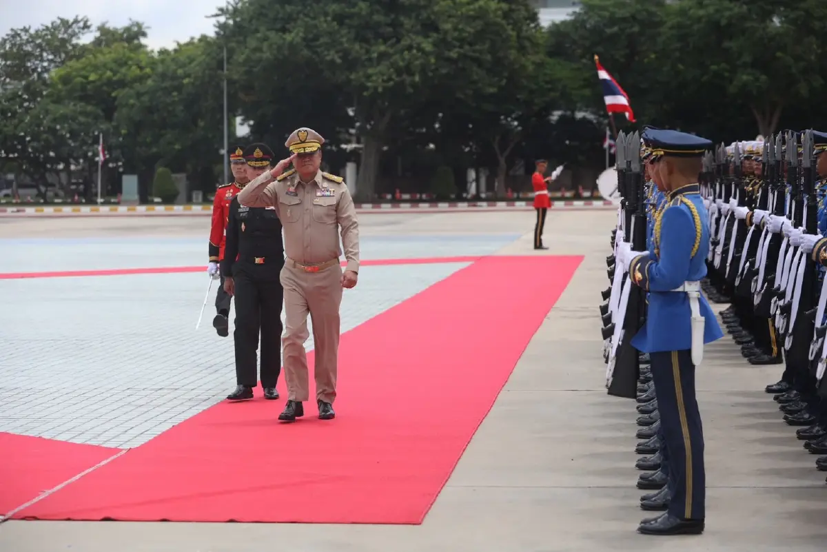 'นายกฯ' ตรวจเยี่ยม'กองทัพไทย'  รับทราบ แผนรับมือภัยคุกคามความมั่นคง