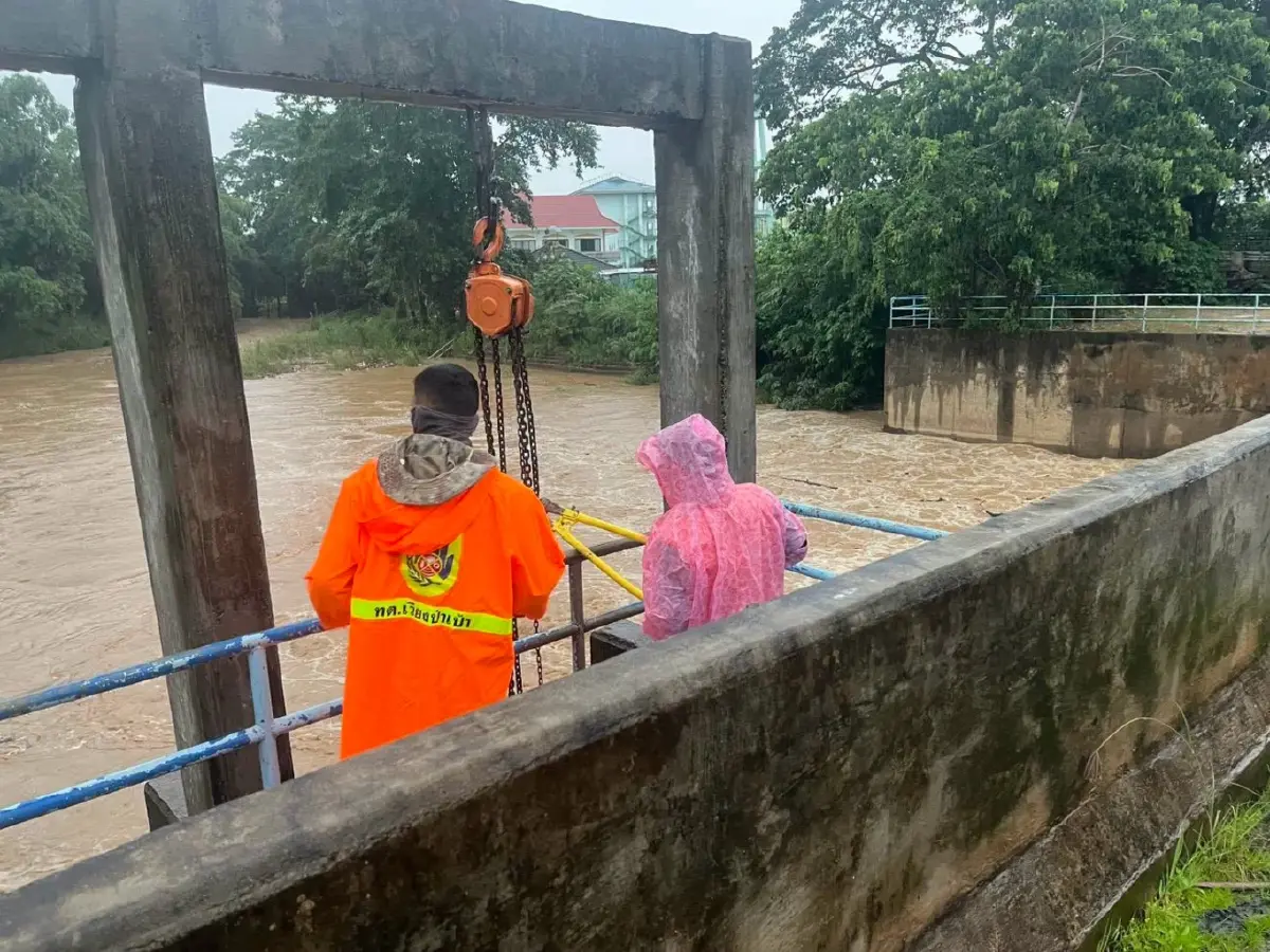 เชียงรายฝนตกหนักน้ำหลากท่วม 4 อำเภอ เร่งเปิดประตูน้ำระบายด่วน