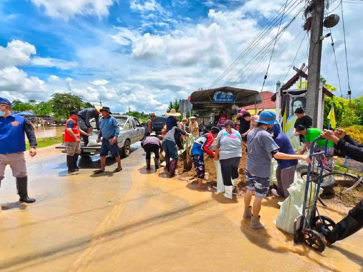 ฝนถล่มภาคเหนือ น้ำป่าทะลัก 6 จังหวัด ปภ. สั่งเฝ้าระวัง 24 ชั่วโมง