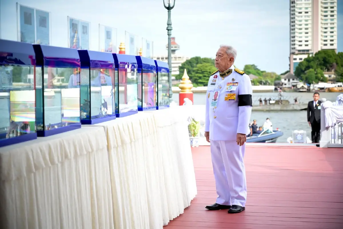 โปรดเกล้าฯ ปธ.องคมนตรี ปล่อยพันธุ์สัตว์น้ำ คล้ายวันประสูติ พระองค์เจ้าโสมสวลี