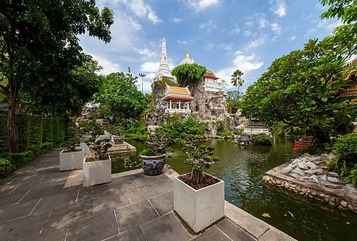4 สถานที่ท่องเที่ยวและพักใจทางธรรม ใต้ร่มเงาต้นไม้ใหญ่