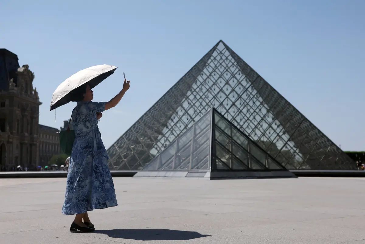 “เที่ยวพิพิธภัณฑ์ - ชมงานศิลป์” longevity ราคาถูกที่คนมองข้าม