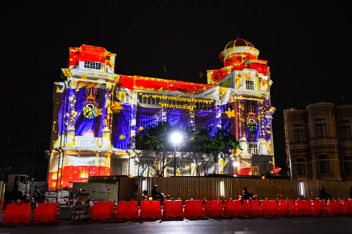 Plan B ชวนประชาชนชาวไทยชมการแสดง Immersive Art ชุด 'สืบสาน รักษา ต่อยอด สู่แสงแห่งอนาคต'
