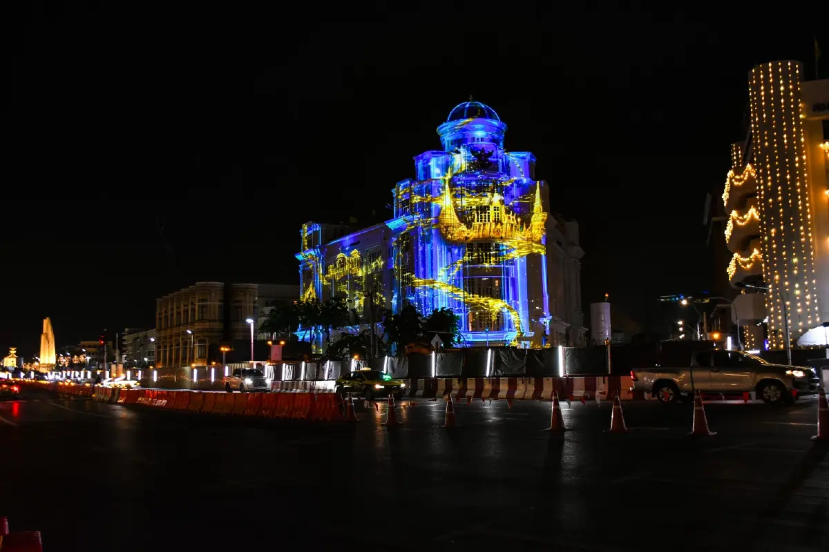 Plan B ชวนประชาชนชาวไทยชมการแสดง Immersive Art ชุด 'สืบสาน รักษา ต่อยอด สู่แสงแห่งอนาคต'