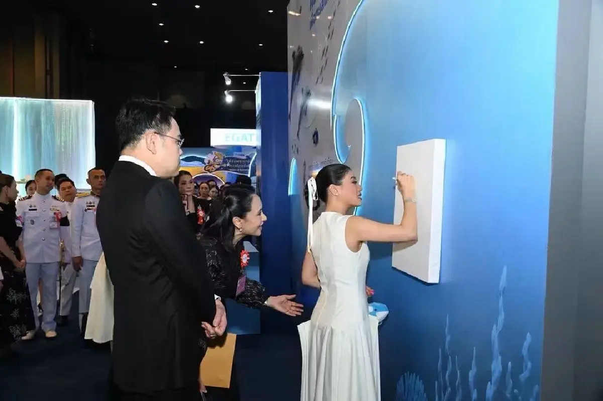 เจ้าฟ้าสิริวัณณวรีฯ ทรงเปิดนิทรรศการ “YOUNG รักษ์ทะเล : SEA THE CHANGE”