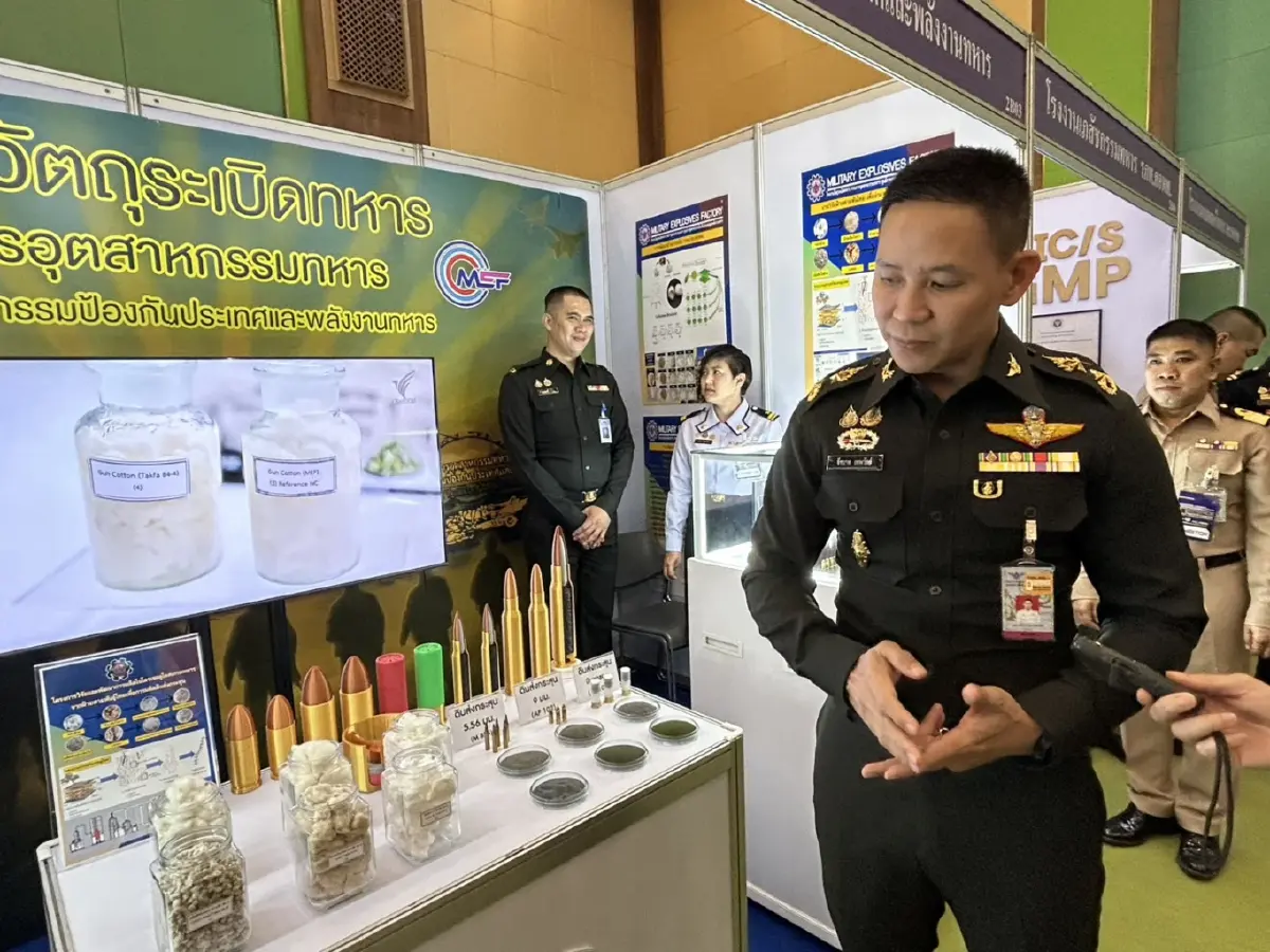 เปิดโรงงานวัตถุระเบิดทหาร  ป้อนกระสุนกองทัพรบกัมพูชา
