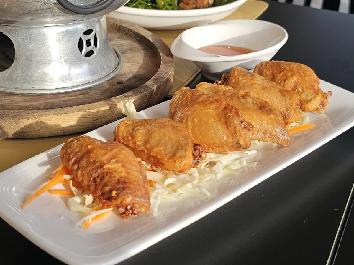 ‘ข้าวต้มฟรี’ ที่ ‘ร้านไท่ฟง ข้าวต้มเหลา’ ซอยบางนา-ตราด 23