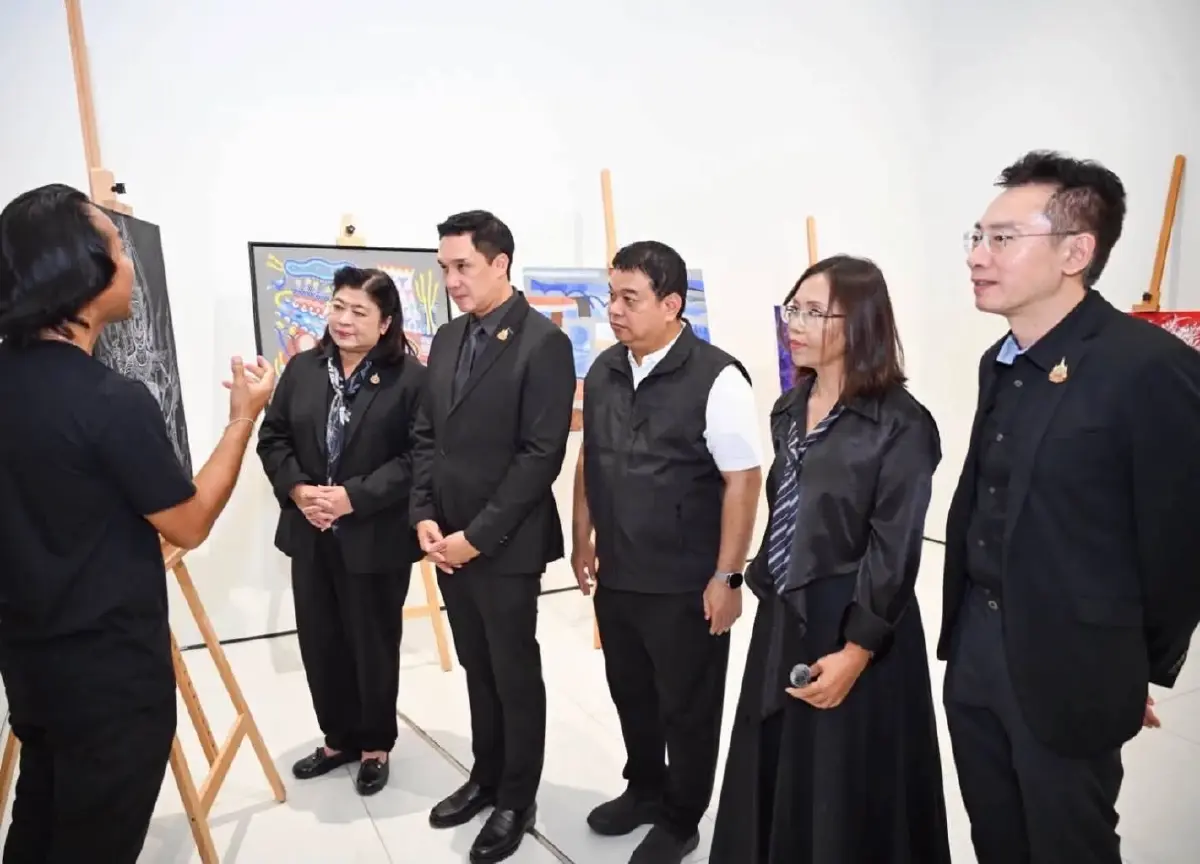 ดนุพร เปิดงาน ART DNA HUB ศูนย์รวมผู้เชี่ยวชาญด้านทัศนศิลป์