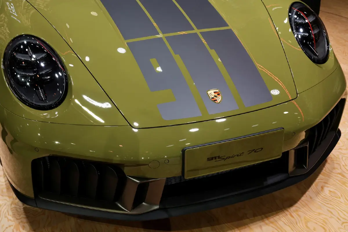 รถหรู 'ซูเปอร์คาร์' เริ่มอยู่ยาก ยอดขาย Porsche ดิ่งหนักสุดในรอบ 6 ปี