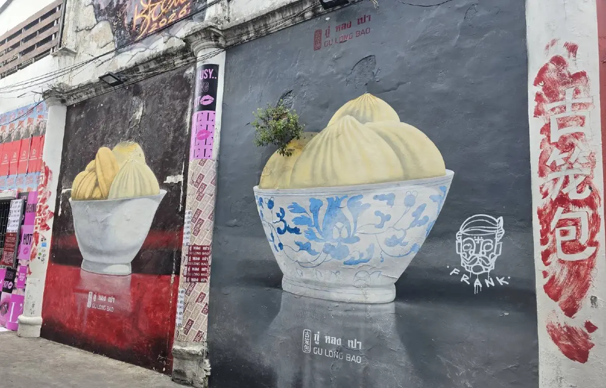 เที่ยวชมเสน่ห์ 'ย่านเมืองเก่า' จาก 'ทรงวาด' ถึง 'ตลาดน้อย'