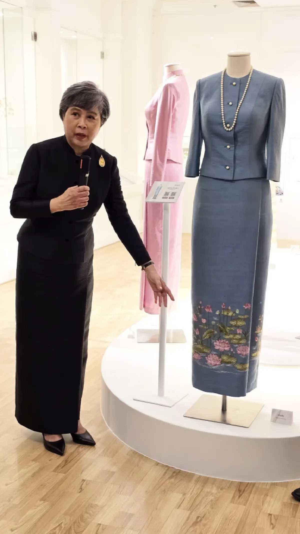 เปิด ‘หอสุพรรณ-พัสตร์’ จัดนิทรรศการ ‘ชุดไทยพระราชนิยม’ ต่อยอด ‘de en Majesté’ กรุงปารีส