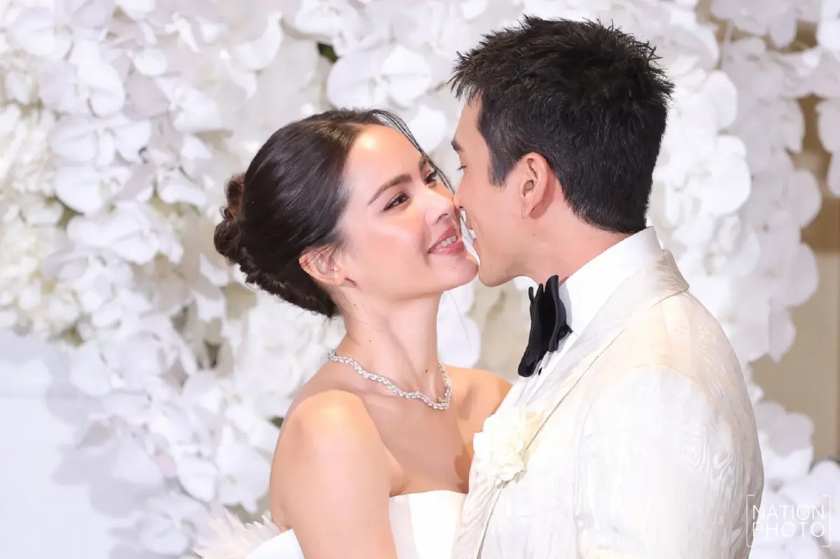 หวานชื่น "ณเดชน์-ญาญ่า" ควงคู่ฉลองวิวาห์ที่กรุงเทพฯ แฟนคลับร่วมยินดีแน่น
