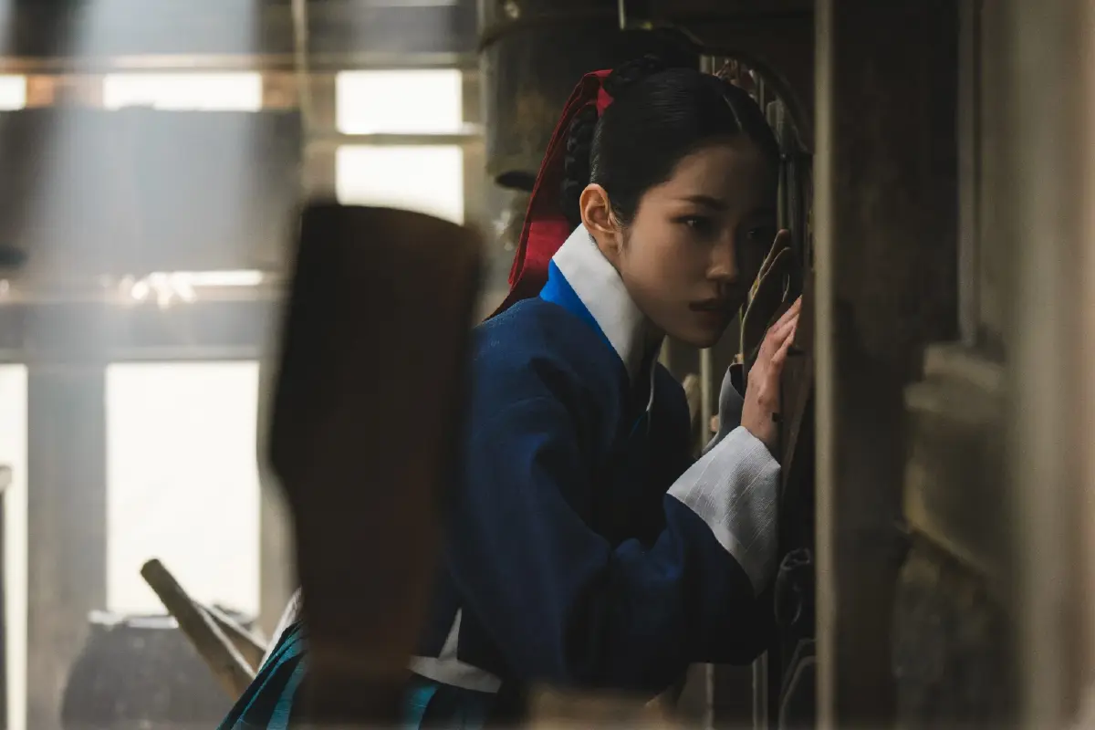 แกะปม บูรพาอาถรรพ์ (The Eastern Palace) ซีรีส์อันดับ 1 Netflix