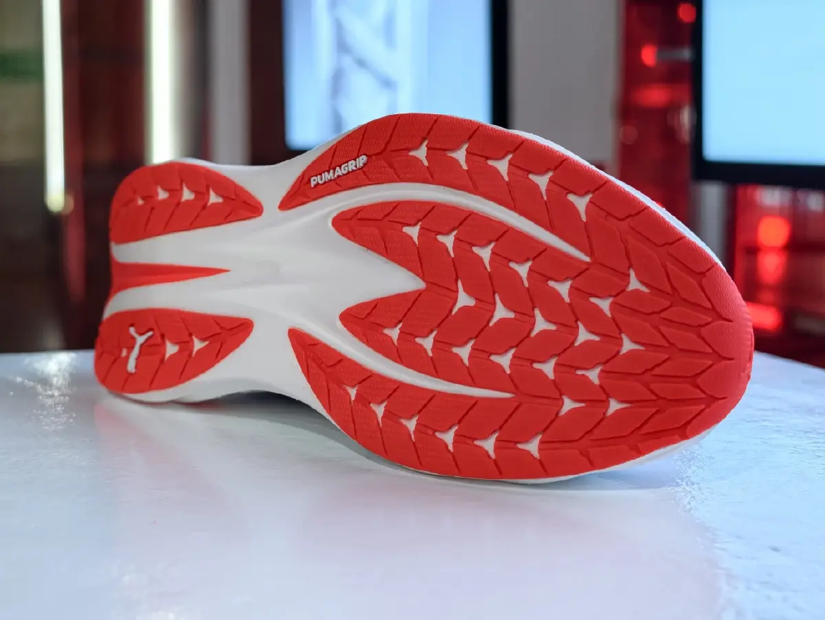 ว่าที่รองเท้าวิ่ง Super Trainer แห่งปี! PUMA DEVIATE PURE NITRO เปิดตัวใหญ่ระดับภูมิภาค