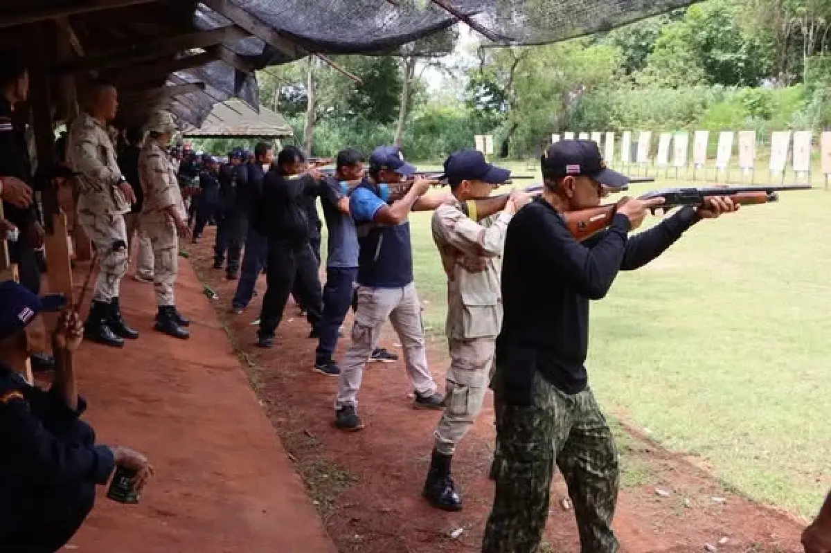 ติวเข้ม อส.-ชรบ. ยิงสกัด 'โดรน' รับมือภัยคุกคามใหม่ชายแดนไทย-กัมพูชา