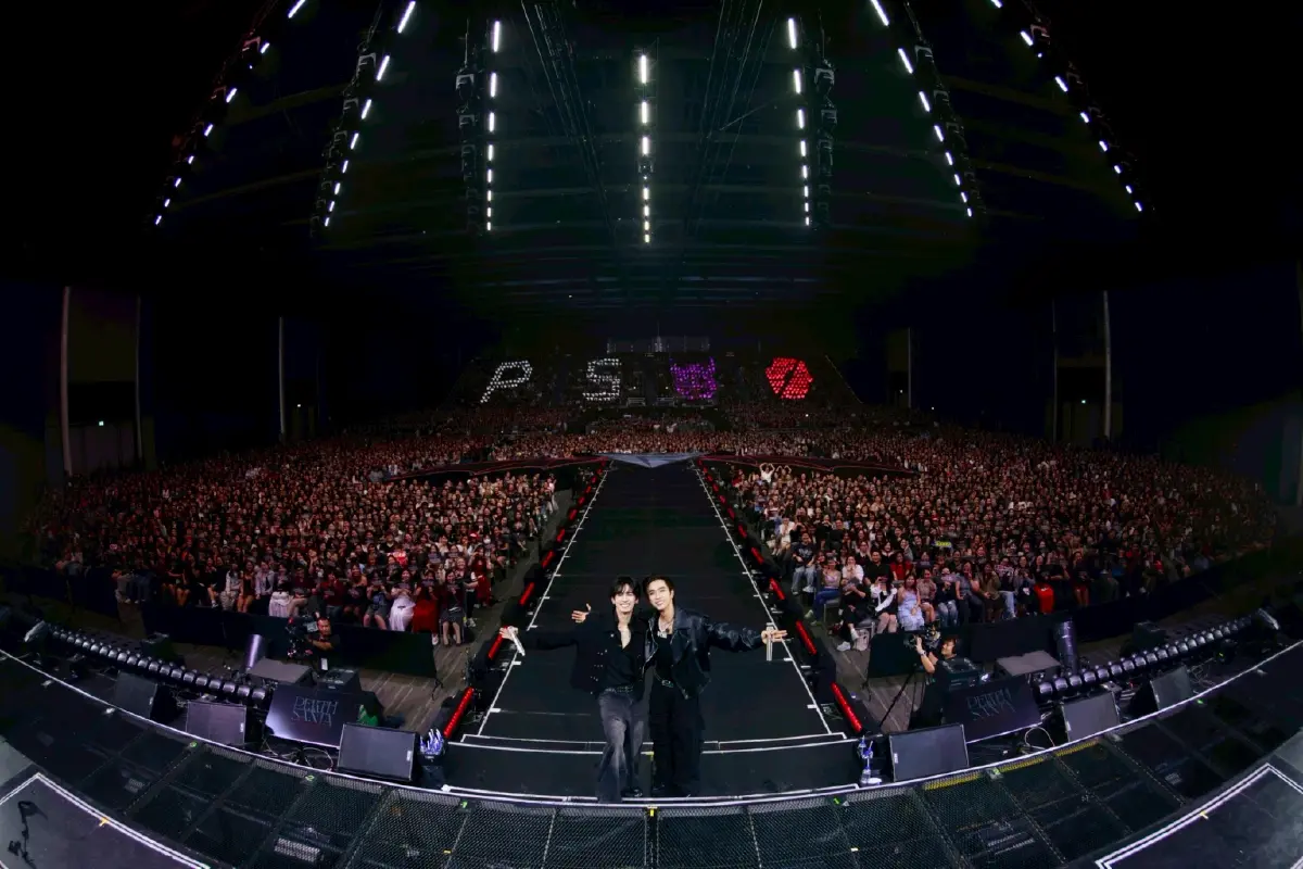 ‘เพิร์ธ-แซนต้า’ ส่งความสนุกจนติดเทรนด์โลก 2 วันติด ใน ‘PERTH SANTA DEVIL'S KISS CONCERT’ 
