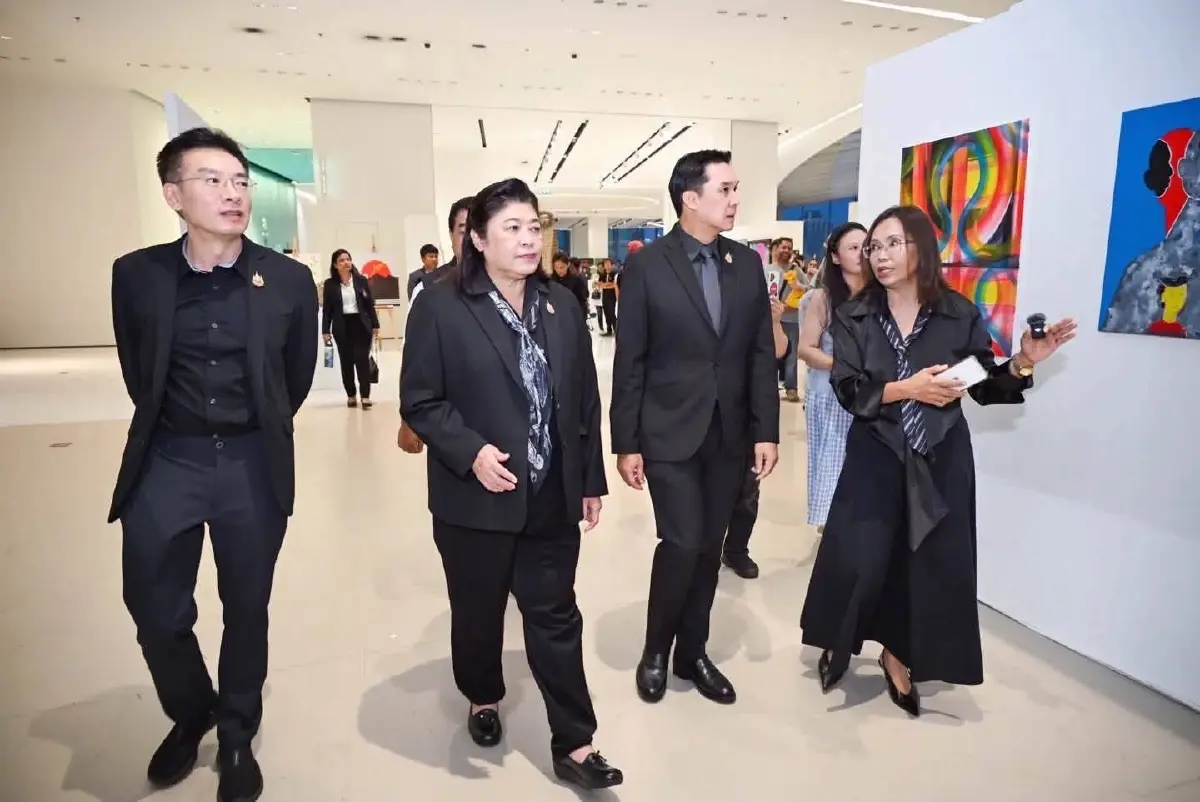 ดนุพร เปิดงาน ART DNA HUB ศูนย์รวมผู้เชี่ยวชาญด้านทัศนศิลป์
