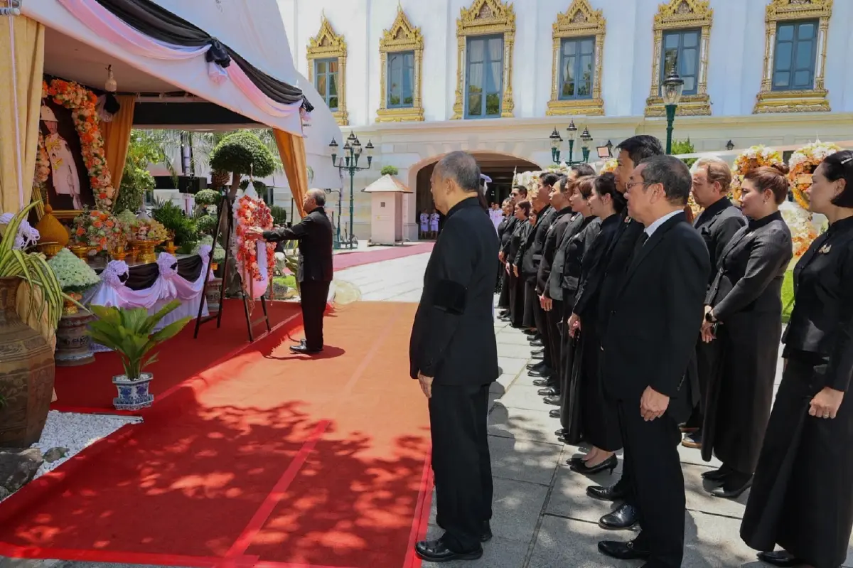 กลุ่มบริษัทบีทีเอส เข้ากราบถวายสักการะพระศพ เจ้าฟ้าพัชรกิติยาภาฯ