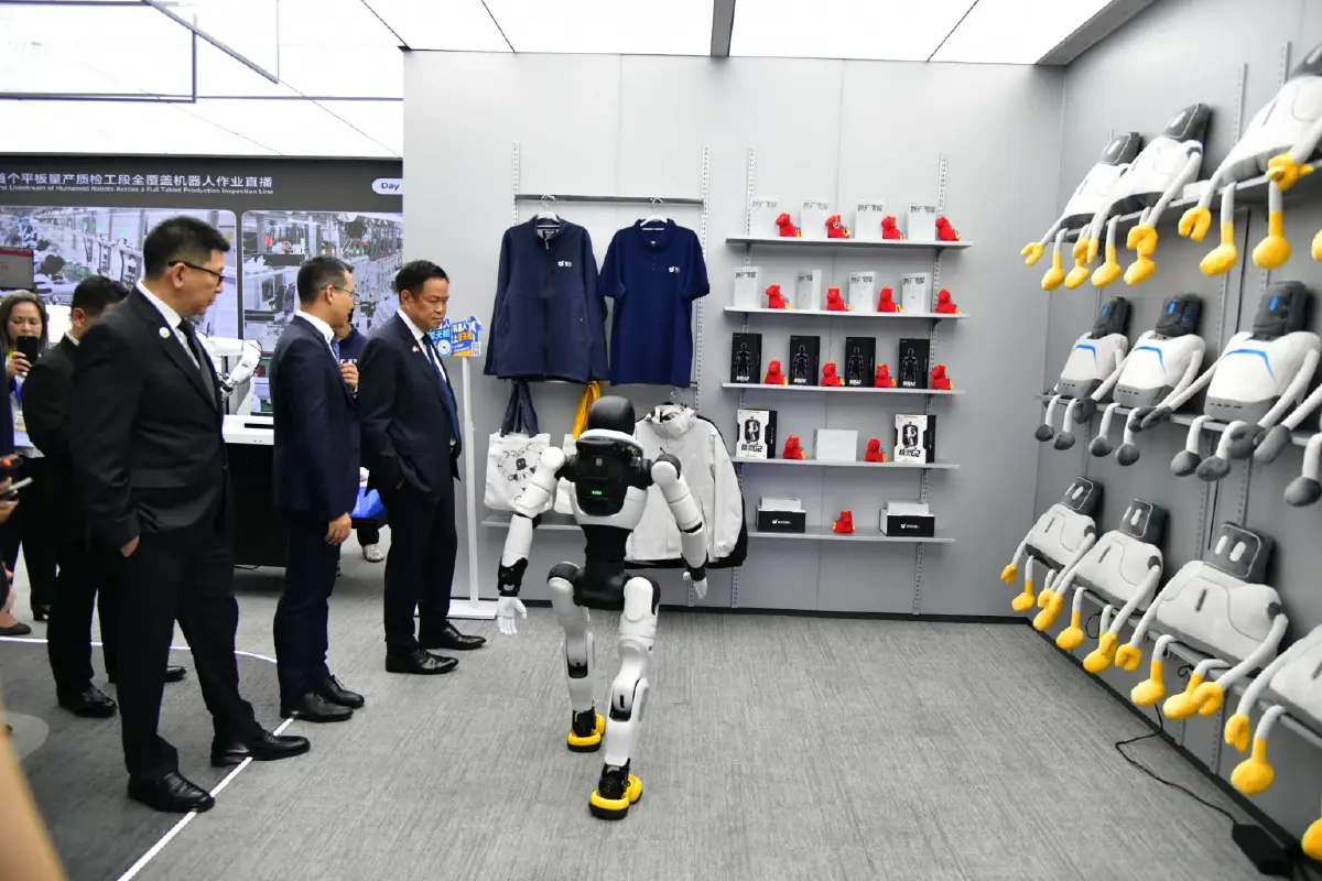 ‘อนุทิน‘ เยี่ยมชม AgiBot บริษัทหุ่นยนต์ชั้นนำของจีน หนุนลงทุนไทยต่อยอดอุตสาหกรรม-การแพทย์