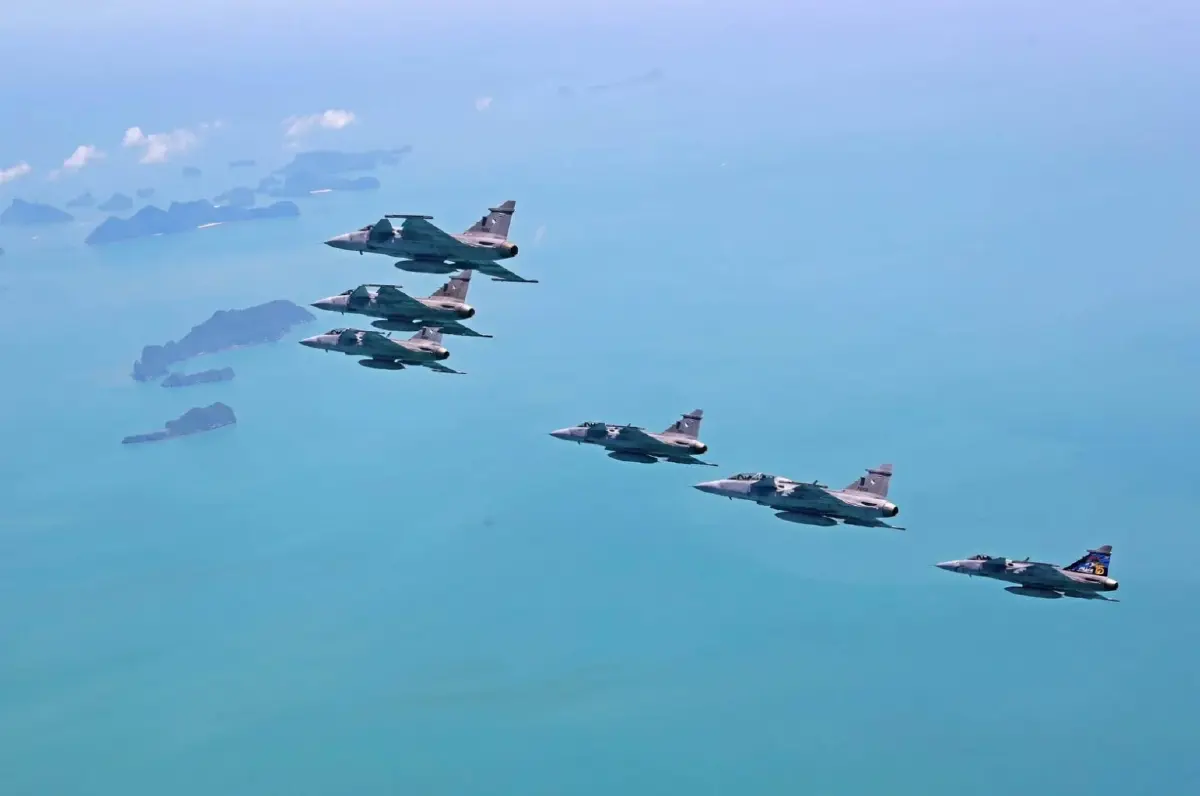 ทอ.จัดใหญ่ 15 ปี 'Gripen-Saab 340' แสนยานุภาพ 'คชสารยาตรา' สู้ศึกกัมพูชา