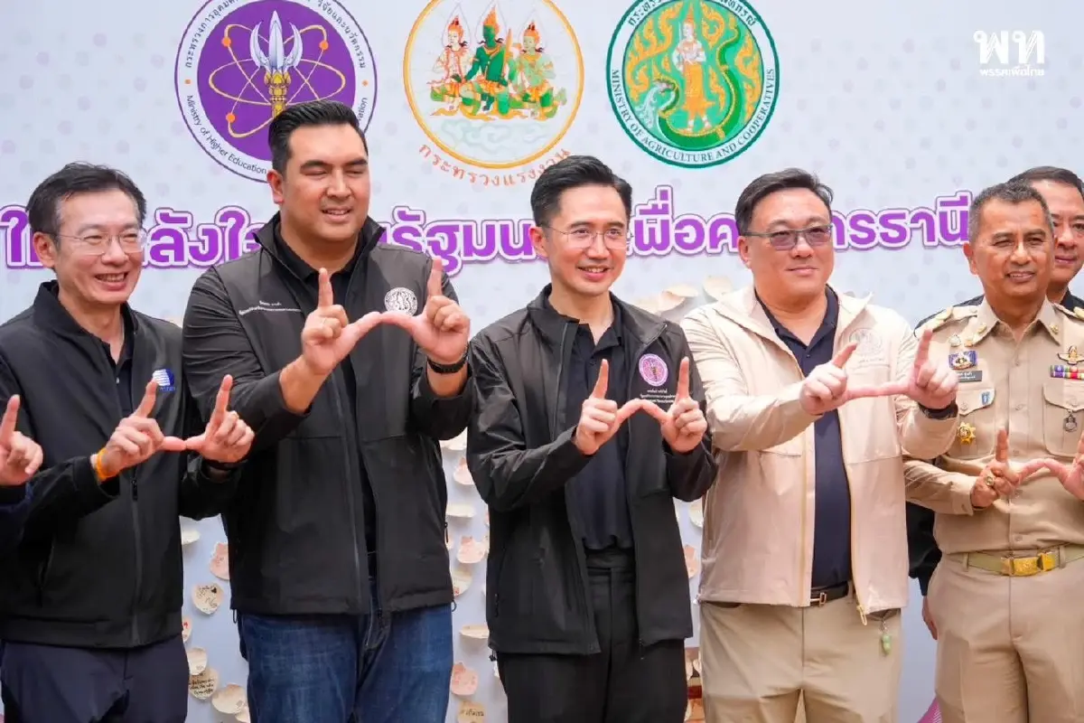 ผ่าผลโพล ‘เพื่อไทย-ยศชนัน’ วัดเรตติ้งขาขึ้น ชิงน้ำเงิน