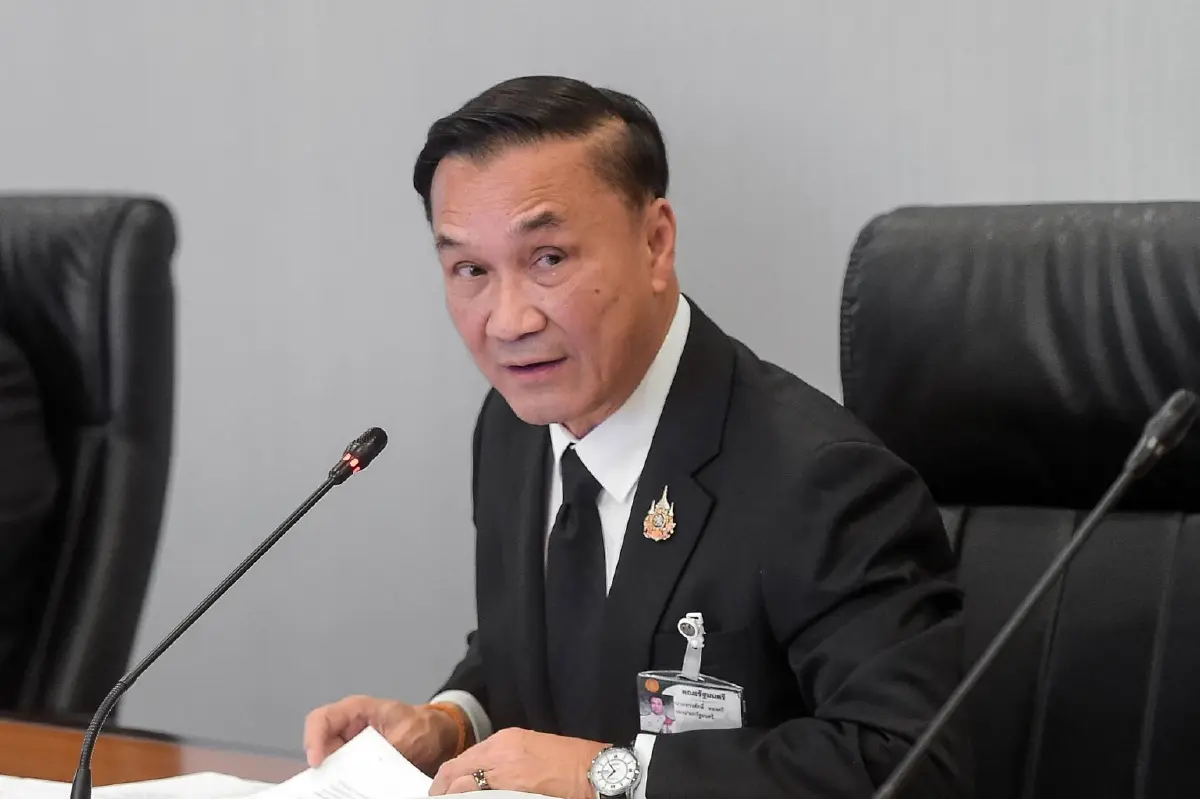 มท.4 จ่อเปิดผลคดีโกงสอบท้องถิ่น - 'ทรงศักดิ์' เดินหน้าฟ้อง 'กฤต'