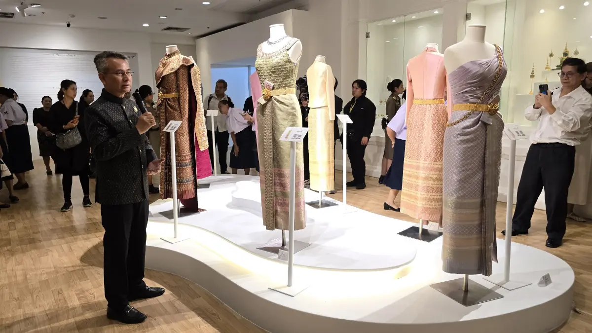 เปิด ‘หอสุพรรณ-พัสตร์’ จัดนิทรรศการ ‘ชุดไทยพระราชนิยม’ ต่อยอด ‘de en Majesté’ กรุงปารีส