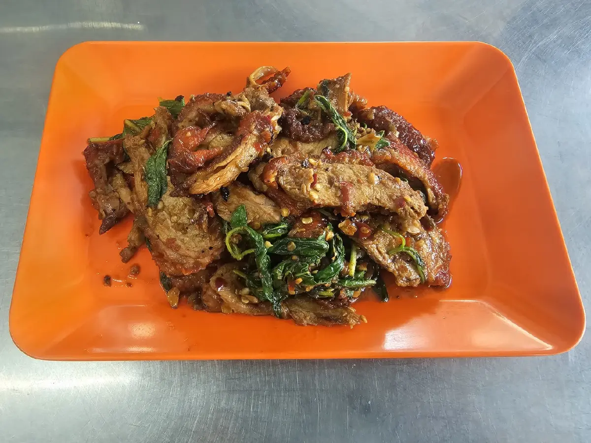 ‘เป็ดย่างเตาถ่าน’ ตำนาน 60 ปิ ที่ร้าน ‘ซอย 6 โภชนา’ จุฬาซอย 11