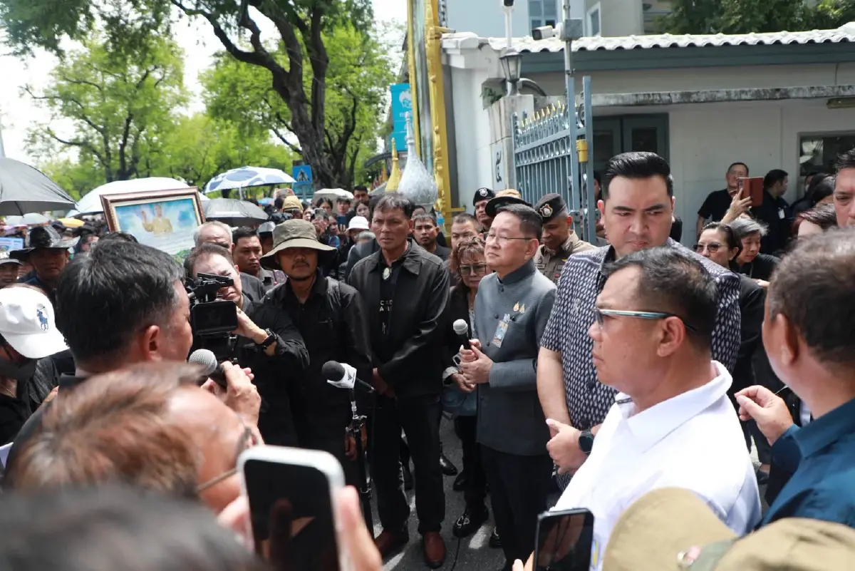 ศธ. รุดจับมือเกษตรกรโคนม เล็งขยายโควตา 'นมโรงเรียน' ถึง ม.3