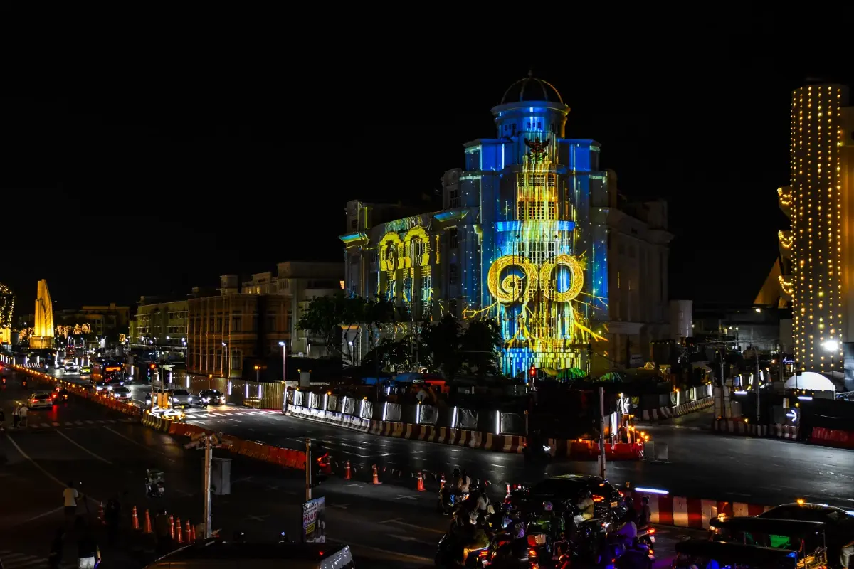 Plan B ชวนประชาชนชาวไทยชมการแสดง Immersive Art ชุด 'สืบสาน รักษา ต่อยอด สู่แสงแห่งอนาคต'