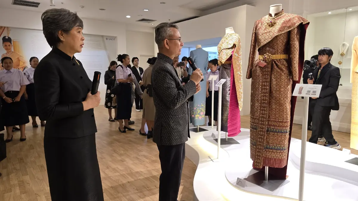 เปิด ‘หอสุพรรณ-พัสตร์’ จัดนิทรรศการ ‘ชุดไทยพระราชนิยม’ ต่อยอด ‘de en Majesté’ กรุงปารีส