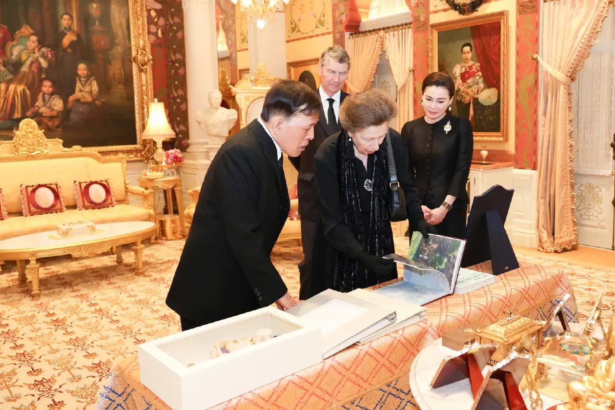 ในหลวง-พระราชินี ทรงรับเจ้าหญิงแอนน์ ในโอกาสเสด็จเยือนประเทศไทย