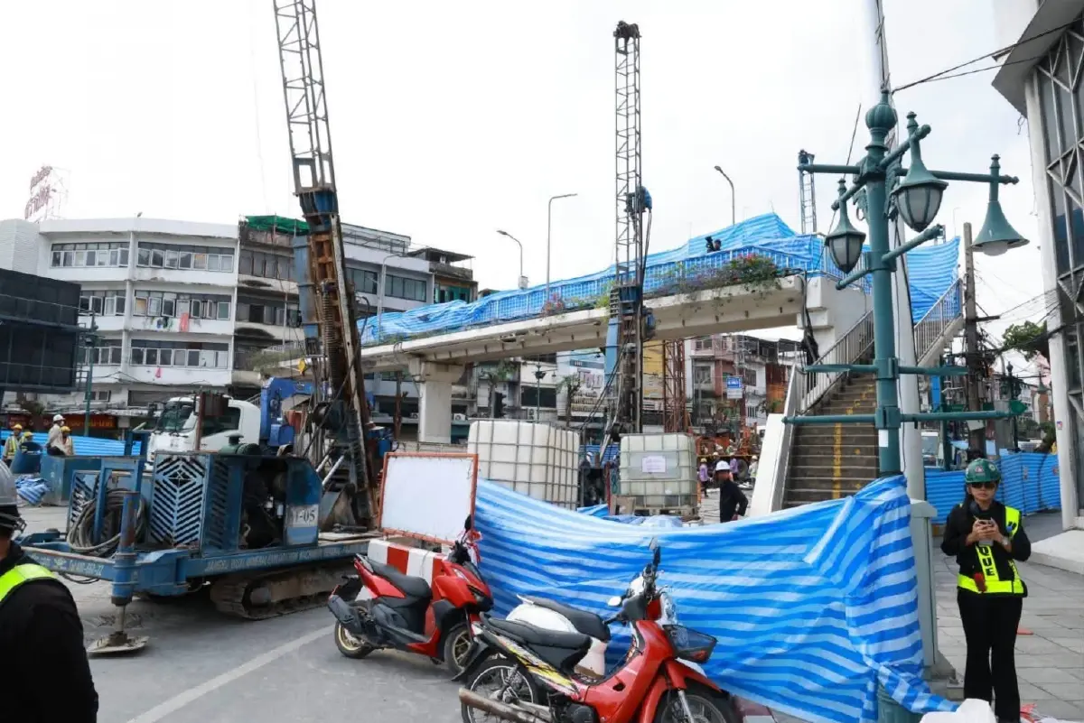 สั่งปิดวงเวียนใหญ่ทุกช่องทาง อุโมงค์รถไฟฟ้ารั่ว ทำถนนทรุด-ร้าว