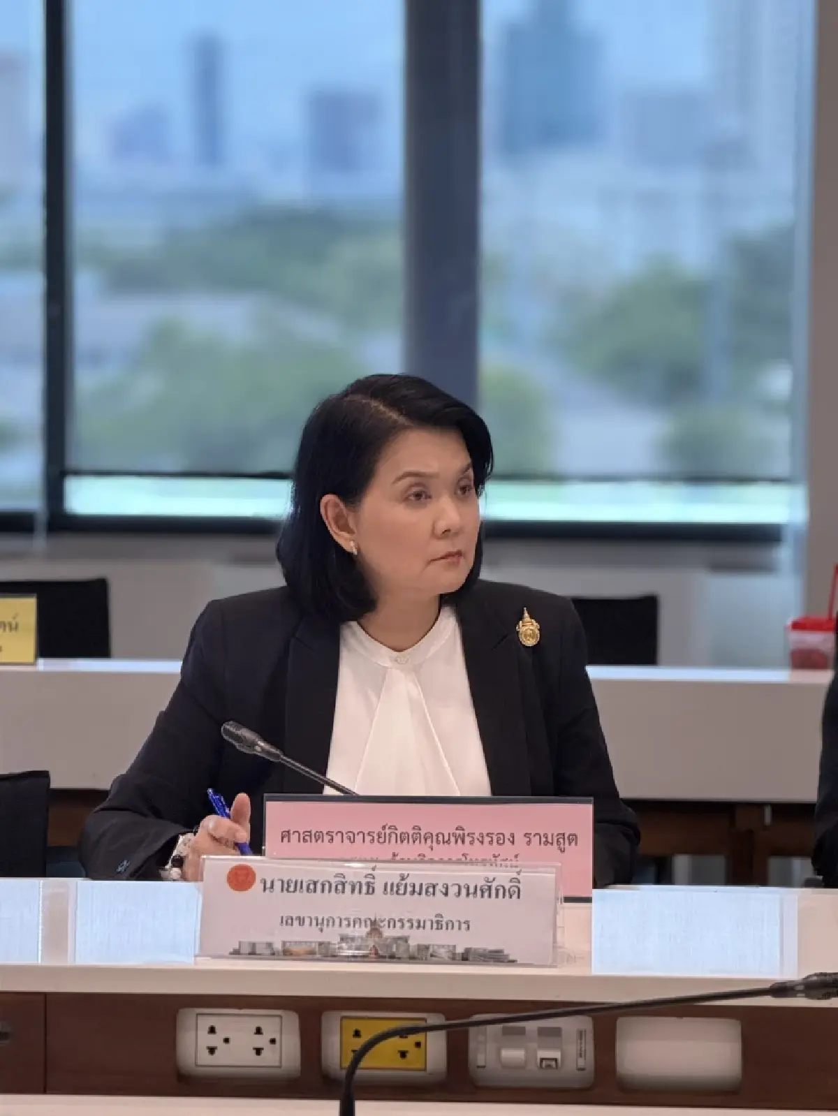กมธ.สภา บี้ 'กสทช.' รับผิดชอบให้ 'สรณ' นั่งหัวโต๊ะประชุมบอร์ด