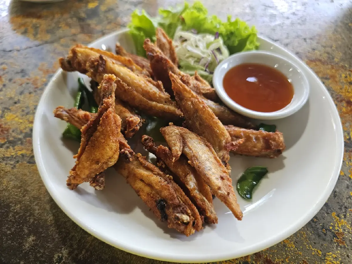 ‘ครัวบ้านเราเอง เขาใหญ่’ อาหารไทย-อีสาน รสมือแม่ แซ่บหลาย