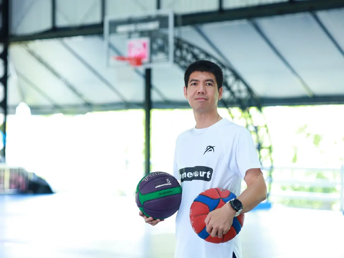 ‘THATA’ ธุรกิจบาสเกตบอลครบวงจร แบรนด์ถุงเท้าที่ต้องการสร้างแชมป์โลกจากชลบุรี 