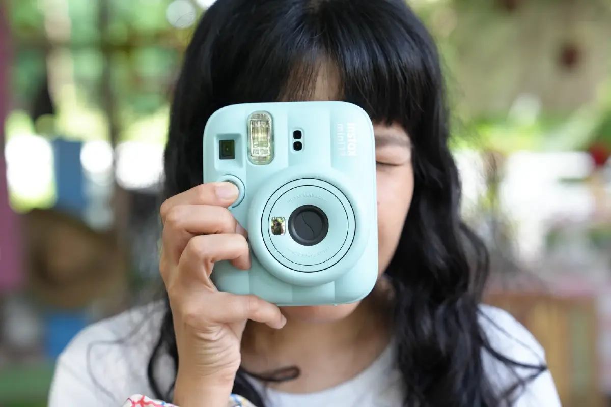 ความทรงจำที่จับต้องได้! รีวิว Instax Mini 13 กล้องหน้าตาดี ฟีเจอร์ครบ ในงบ 3,000 มีทอน