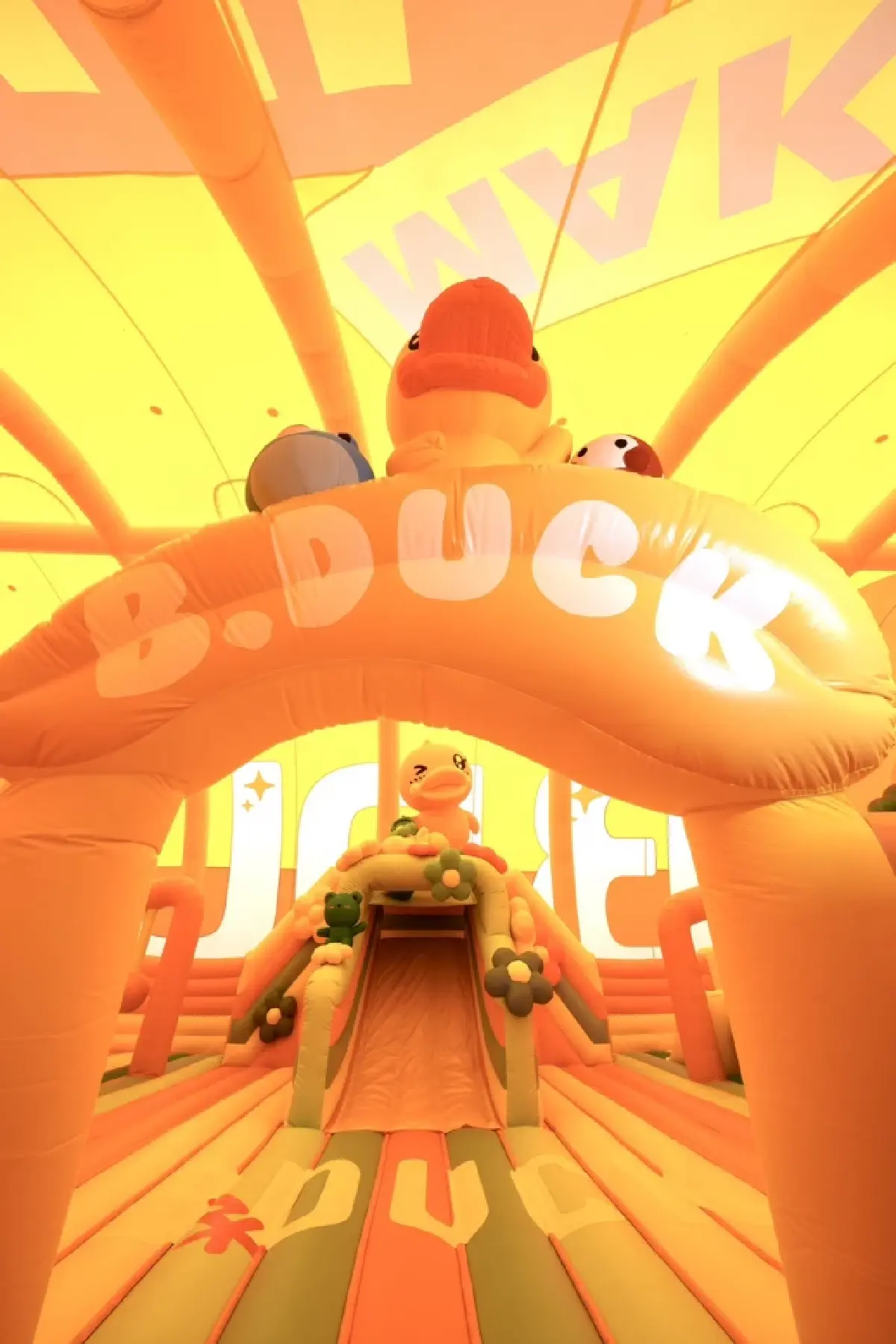 ททท. ปักหมุดแลนด์มาร์กเป็ดเหลือง ‘B.Duck’ เสิร์ฟความสดใสแก่ทุกครอบครัว 24 ส.ค.-20 ก.ย. 69 เซ็นทรัลเวิลด์