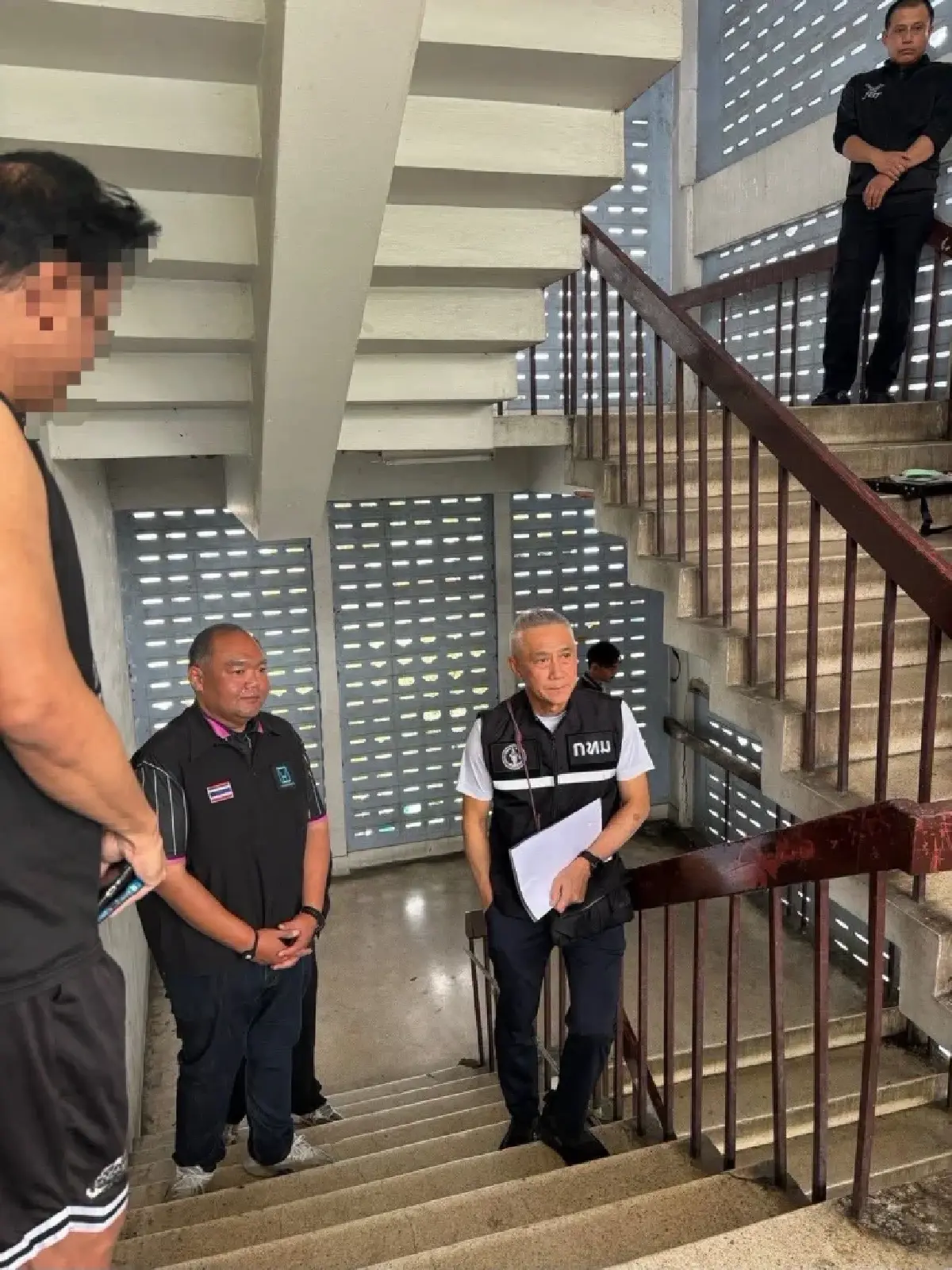 กทม. ลุยตรวจ 'บัตรชมพู' ครบ 50 เขต พบ 13 หลังพักหนาแน่น เตรียมสอบเชิงลึก