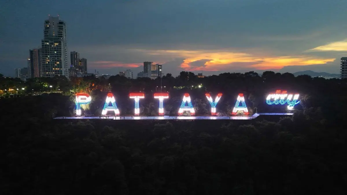 เมืองพัทยาเปิดโฉม “สะพานคลื่น” แหลมบาลีฮาย แลนด์มาร์กใหม่รับ MICE City