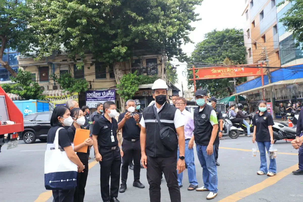 ไฟไหม้คลองถมเซ็นเตอร์ PM2.5 สูง เตือนเลี่ยงพื้นที่ เขตป้อมปราบฯ ตั้งจุดช่วยเหลือผู้ประสบภัย
