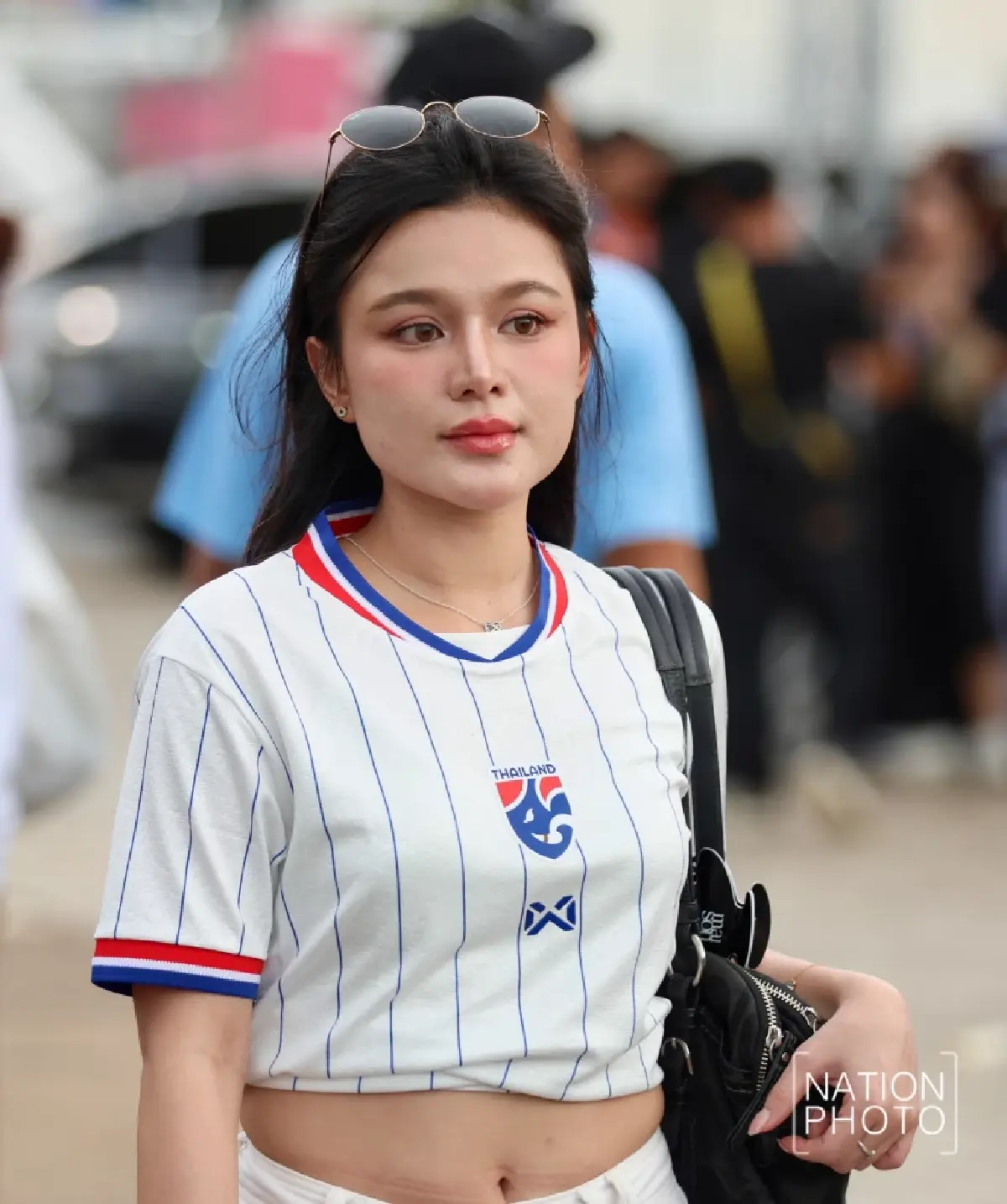 แฟนบอลทยอยเข้าสนามราชมังฯ ร่วมเชียร์ ทีมชาติไทย ดวล สิงคโปร์ ศึก ASEAN Cup 2026