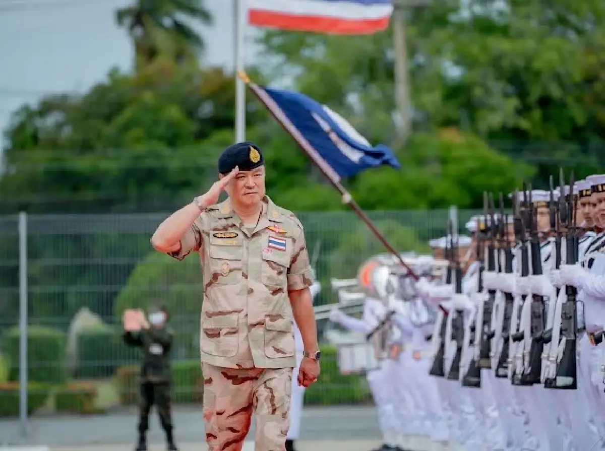 ปรับโฉม ‘เรือหลวงจักรีนฤเบศร’  ยานแม่ ‘ฝูงโดรนสอดแนม’