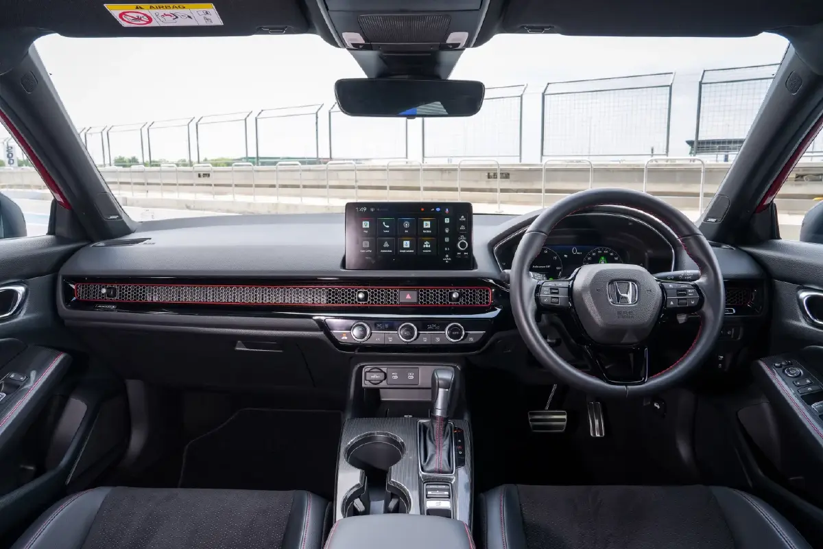 ฮอนด้า Civic e:HEV เติม S+ Shift เสริมอารมณ์สปอร์ต ลุย ช้าง เซอร์กิต