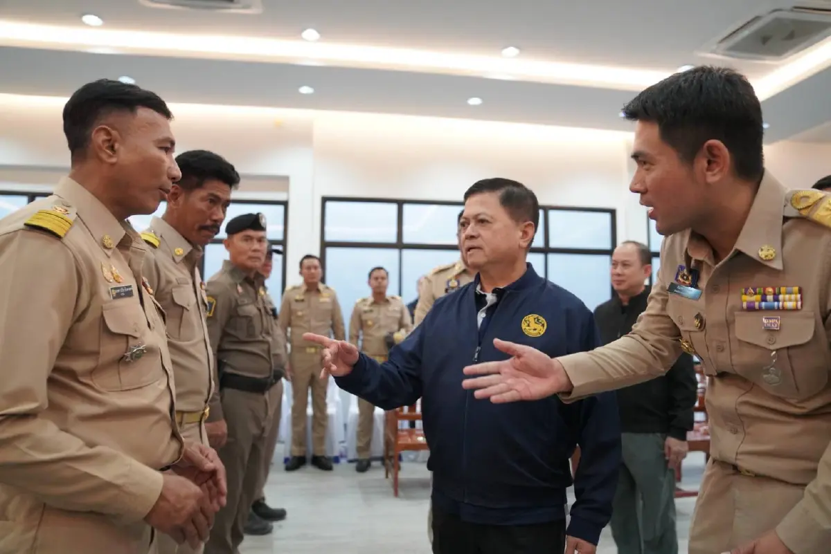 'อธิบดีกรมการปกครอง'ตรวจเยี่ยม ปฏิบัติการ ลาดหลุมแก้ว เข้ม 'อาวุธปืน-ยาเสพติด'