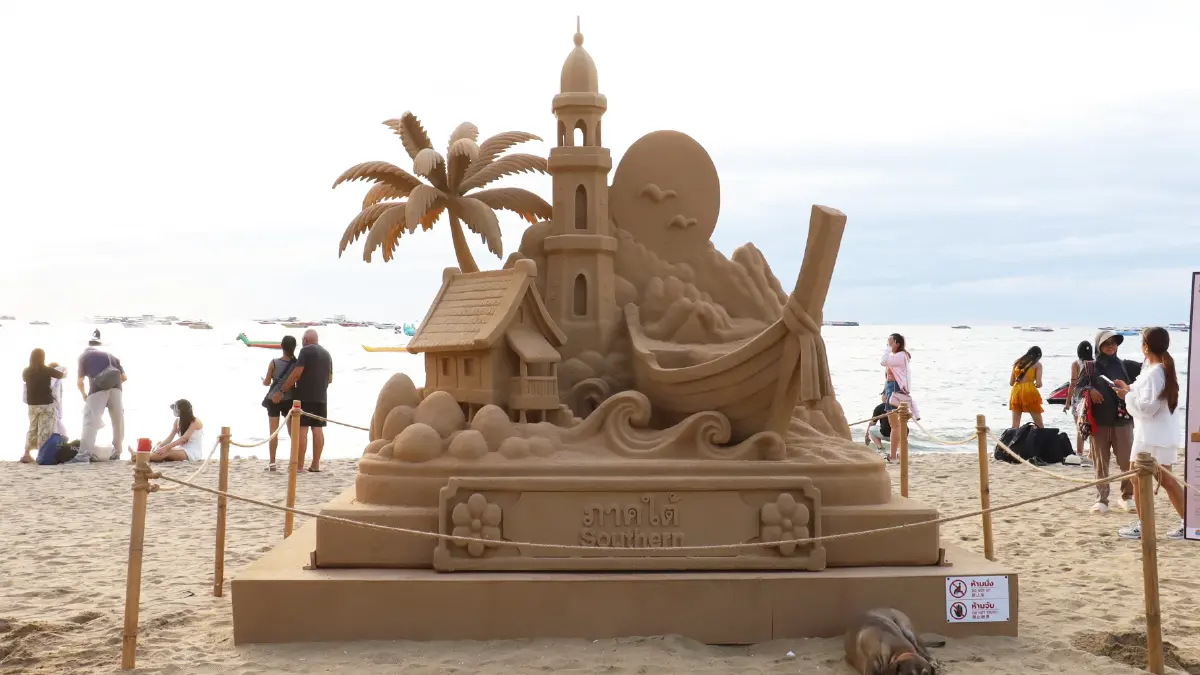 ชวนเที่ยว ‘ศิลปะทราย’ ริมชายหาดพัทยา Pattaya Sand and Art Festival 2026