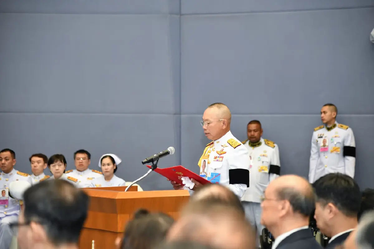 กรมพระศรีสวางควัฒน ทรงรับการทูลเกล้าฯ ถวายเงิน 'กองทุนหทัยทิพย์'