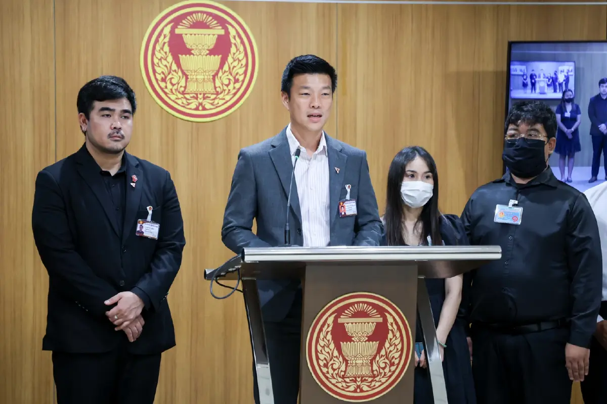 ‘4 ด่าน’  สภาฯ ทดสอบรัฐบาลอนุทิน 'โกง สว.-โกงสอบ' ระเบิดเวลานอกสภา